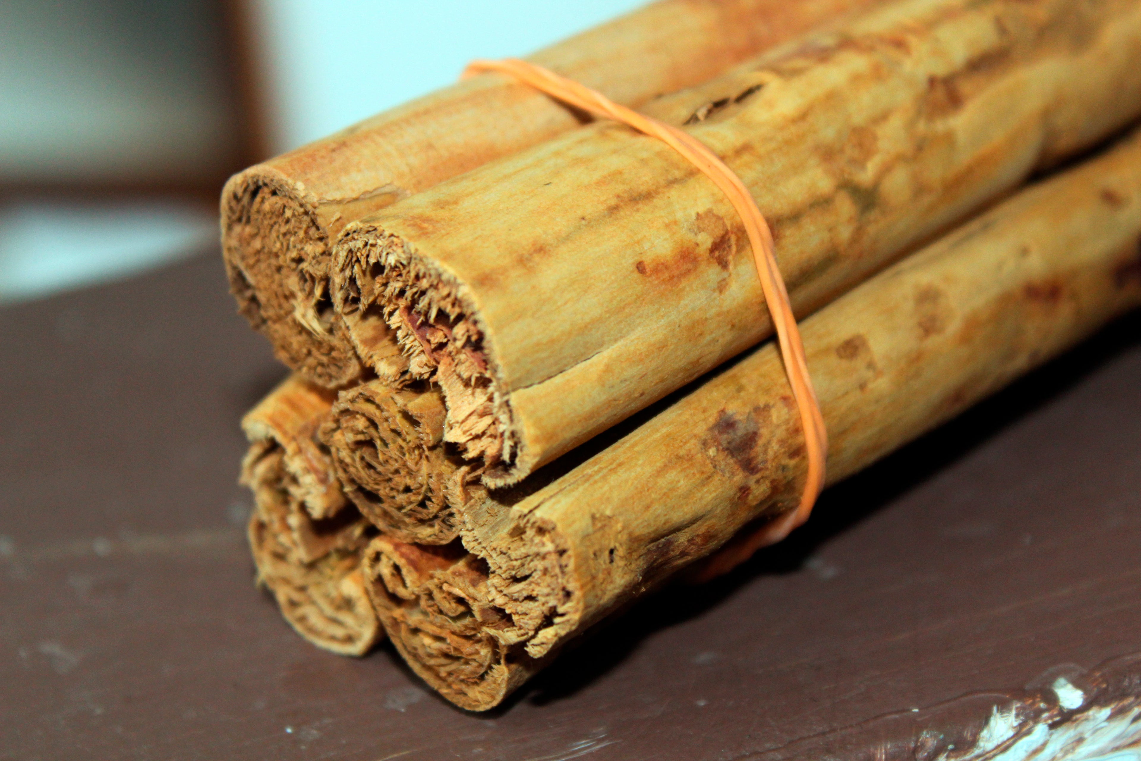 Organic Ceylon Cinnamon Sticks – 100% Pure, Hand-Rolled, Premium Quills from Sri Lanka